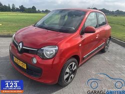 Rood Gebruikt 2015 Renault Twingo Authentique Hatchback | € 6.950 (Eerlijke prijs)