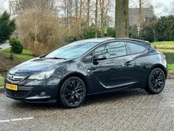 Zwart Gebruikt 2015 Opel Astra GTC Design Edition Hatchback | € 7.250 (Eerlijke prijs)