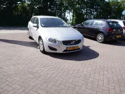 Grijs Gebruikt 2011 Volvo V60 Stationwagen | € 8.944 (Eerlijke prijs)