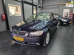 Blauw Gebruikt 2006 BMW 320 Executive Sedan | € 3.299 (Eerlijke prijs)