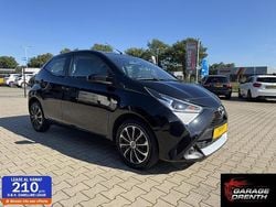 Zwart Gebruikt 2022 Toyota Aygo Limited Hatchback | € 12.995 (Super prijs)