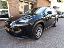 Zwart Gebruikt 2016 Lexus NX300h SUV | € 24.900 (Iets duurder)