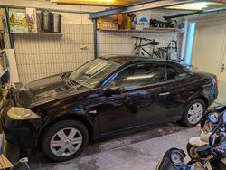 Zwart Gebruikt 2005 Renault Mégane Cabriolet Cabriolet | € 500