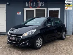 Zwart Gebruikt 2017 Peugeot 208 Hatchback | € 7.744 (Eerlijke prijs)