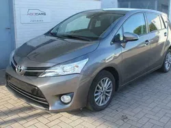 Grijs Gebruikt 2016 Toyota Verso MPV | € 16.450 (Goede deal)
