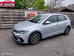 Grijs Gebruikt 2023 VW Polo Life Hatchback | € 21.300 (Goede deal)