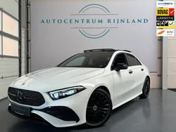 Wit Gebruikt 2023 Mercedes A180 AMG line Hatchback | € 34.999 (Duur)