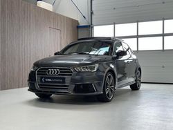 Grijs, metallic lak Gebruikt 2016 Audi A1 Sportback S-Line Hatchback | € 17.990 (Eerlijke prijs)