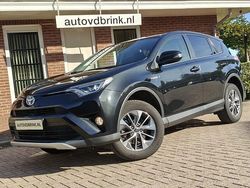 Zwart Gebruikt 2016 Toyota RAV4 SUV | € 19.940 (Eerlijke prijs)