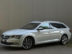 Wit Gebruikt 2019 Skoda Superb Business Line Stationwagen | € 17.850 (Eerlijke prijs)