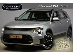 Steel grey (grijs metallic) Gebruikt 2024 Kia e-Niro 2 SUV | € 32.440 (Super prijs)