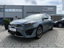 Grijs Gebruikt 2024 Kia Ceed Hatchback | € 26.999 (Eerlijke prijs)