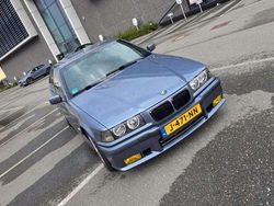 Grijs Gebruikt 1998 BMW 323 Compact Hatchback | € 3.500