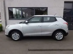 Zilver Gebruikt 2017 Ssangyong Tivoli Crystal SUV | € 12.000