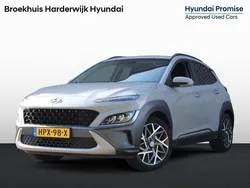 Grijs, metallic lak Gebruikt 2021 Hyundai Kona SUV | € 21.900 (Eerlijke prijs)