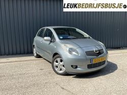Grijs Gebruikt 2006 Toyota Yaris Luna Hatchback | € 2.995 (Eerlijke prijs)