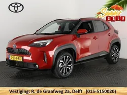 Rood Gebruikt 2023 Toyota Yaris Cross SUV | € 28.250 (Eerlijke prijs)