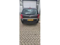 Grijs Gebruikt 2008 Opel Zafira MPV | € 1.950 (Eerlijke prijs)