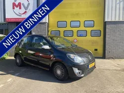 Zwart Gebruikt 2010 Renault Twingo Authentique Hatchback | € 2.399 (Iets duurder)