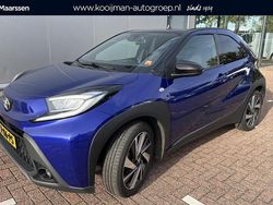 Blauw Gebruikt 2022 Toyota Aygo X Envy SUV | € 18.100