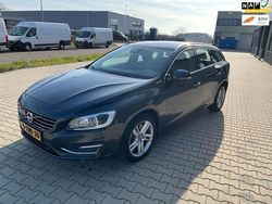Grijs Gebruikt 2013 Volvo V60 Summum Stationwagen | € 4.950 (Duur)
