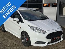 Wit Gebruikt 2015 Ford Fiesta ST Hatchback | € 9.950 (Eerlijke prijs)