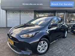Zwart Gebruikt 2025 Mazda 2 Center-Line Hatchback | € 22.950 (Eerlijke prijs)