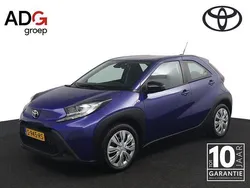 Blauw Gebruikt 2023 Toyota Aygo Play Hatchback | € 16.950 (Eerlijke prijs)