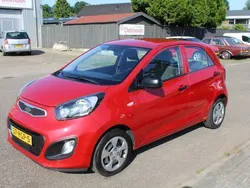 Rood Gebruikt 2011 Kia Picanto Hatchback | € 4.777 (Eerlijke prijs)