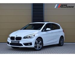 Wit Gebruikt 2015 BMW 218 Sport Line Stationwagen | € 14.950 (Eerlijke prijs)