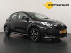 Zwart Gebruikt 2023 Toyota Yaris Hybrid Hatchback | € 21.499 (Eerlijke prijs)