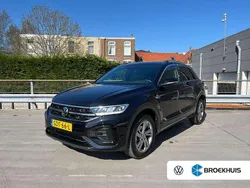 Zwart Gebruikt 2024 VW T-Roc R-line SUV | € 36.495 (Iets duurder)