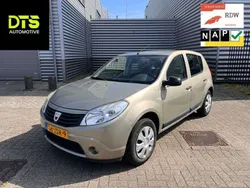 Grijs Gebruikt 2009 Dacia Sandero Ambiance Hatchback | € 2.150 (Goede deal)