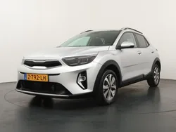 Grijs Gebruikt 2024 Kia Stonic 2 SUV | € 24.950 (Iets duurder)