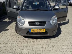 Grijs Gebruikt 2008 Kia Picanto 2 Hatchback | € 2.200