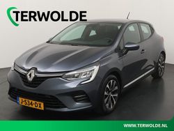 Grijs Gebruikt 2020 Renault Clio V Zen Hatchback | € 12.795 (Iets duurder)