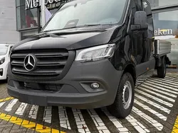 Zwart Nieuw 2024 Mercedes Sprinter Van | € 60.294