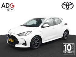 Wit Gebruikt 2021 Toyota Yaris Hybrid Hatchback | € 20.950 (Eerlijke prijs)