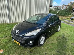 Zwart Gebruikt 2011 Peugeot 207 Active Hatchback | € 4.950 (Eerlijke prijs)