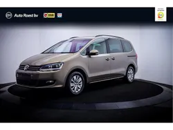 Bruin Gebruikt 2018 VW Sharan Exclusive MPV | € 29.750 (Eerlijke prijs)