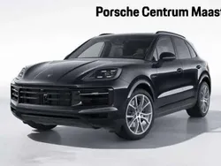 Zwart Gebruikt 2023 Porsche Cayenne SUV | € 109.750 (Eerlijke prijs)