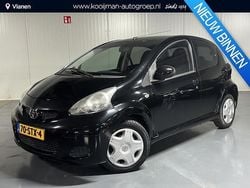 Zwart Gebruikt 2011 Toyota Aygo Comfort Hatchback | € 6.950 (Eerlijke prijs)