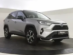 Zilver Gebruikt 2022 Toyota RAV4 SUV | € 46.400 (Duur)