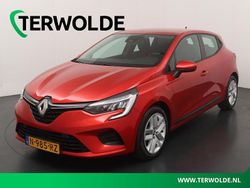 Rouge flamme nnp Gebruikt 2021 Renault Clio V Business Hatchback | € 12.945 (Eerlijke prijs)
