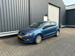 Blauw Gebruikt 2015 VW Polo Hatchback | € 8.950 (Eerlijke prijs)