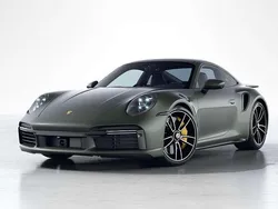 Groen Gebruikt 2023 Porsche 992 Coupé | € 289.900 (Super prijs)