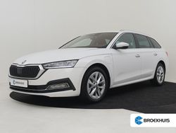 Wit Gebruikt 2022 Skoda Octavia Business Line Stationwagen | € 24.895 (Goede deal)