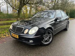Zwart Gebruikt 2002 Mercedes E500 Elegance Sedan | € 11.950 (Eerlijke prijs)