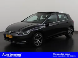 Zwart Gebruikt 2020 VW Golf VII Style Hatchback | € 26.895 (Eerlijke prijs)