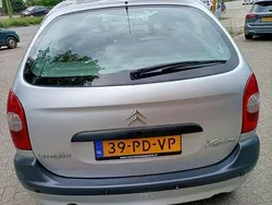 Grijs Gebruikt 2004 Citroën Xsara Picasso MPV | € 1.749 (Iets duurder)